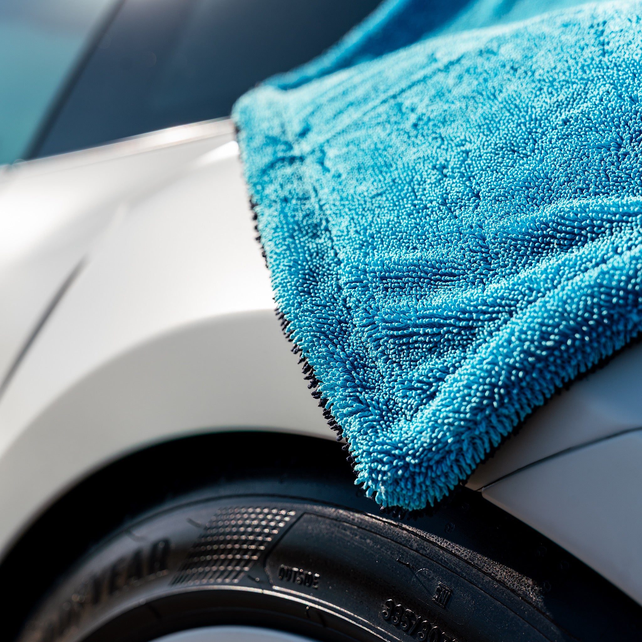 Deluxe XL Microfiber Drying Towel – Deluxe Car Care